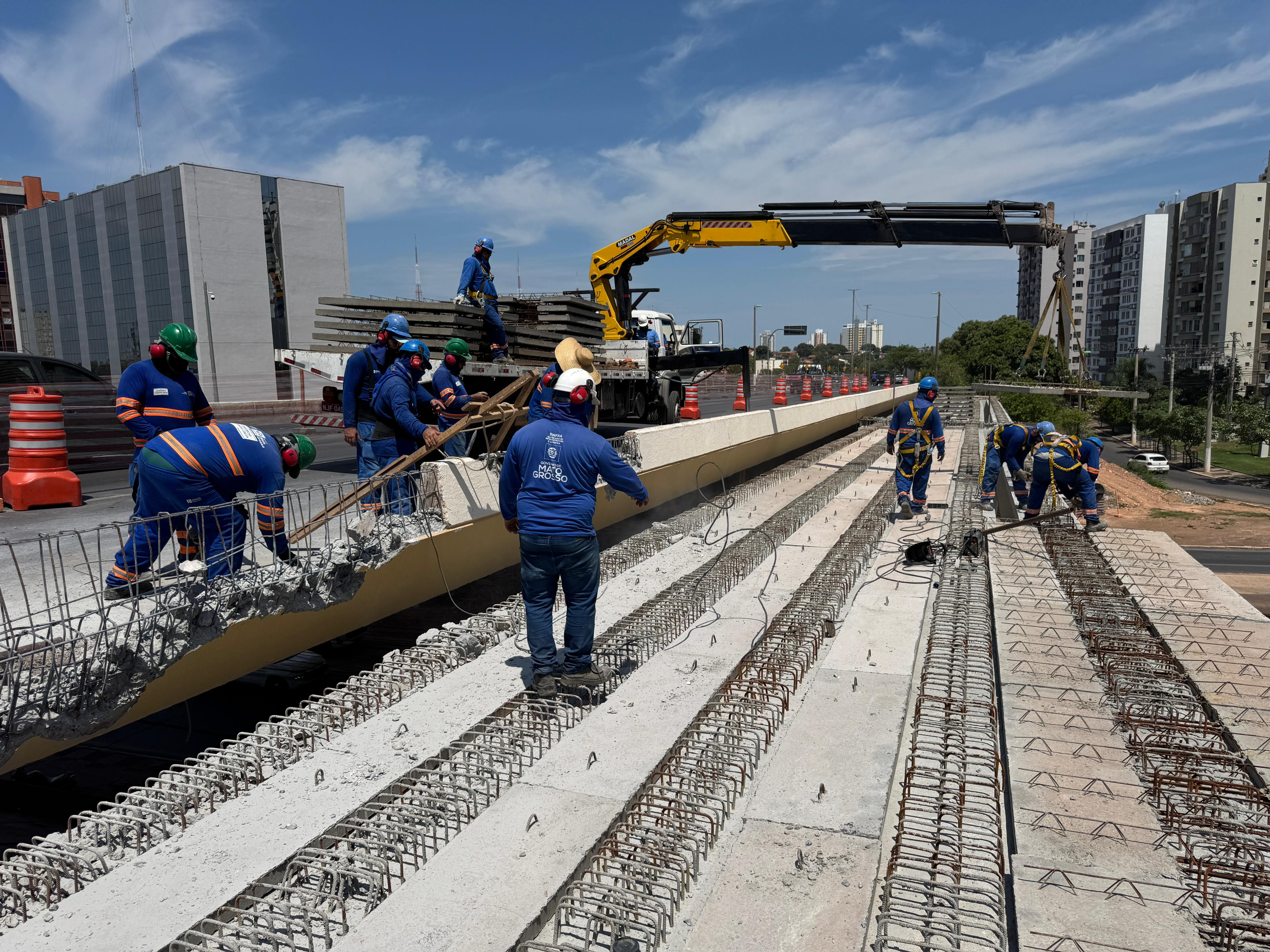 Para obras do Complexo Leblon, trânsito em viaduto funcionará com uma pista livre de cada lado