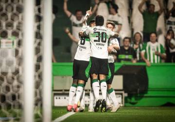 Série B: Coritiba derrota Ceará por 3 a 1 no Couto Pereira