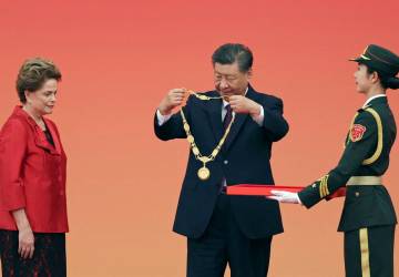 Dilma recebe medalha de presidente chinês Xi Jinping