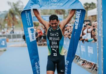 Manoel Messias ganha etapa de Brasília da Copa do Mundo de triatlo