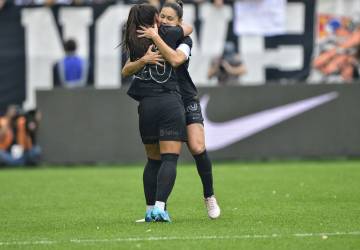 Corinthians abre vantagem na final do Paulistão Feminino