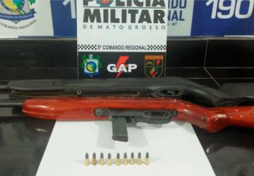 Três pessoas são presas por porte ilegal de arma pela Polícia Militar em Barra do Garças