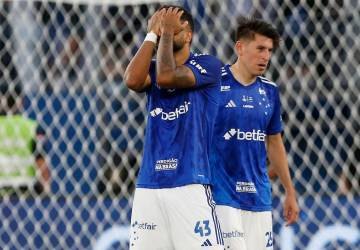 Cruzeiro é vice-campeão sul-americano após levar 3 a 1 do Racing