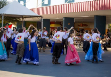 Cultura encerra o ano com Mateada Cultural na Praça São João Paulo II