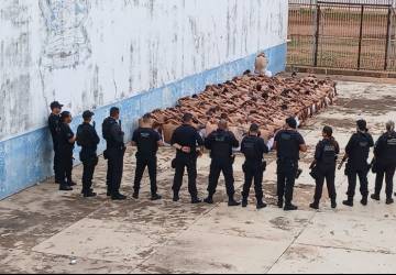 Policiais penais apreendem carregadores e drogas em Operação Revista na Mata Grande