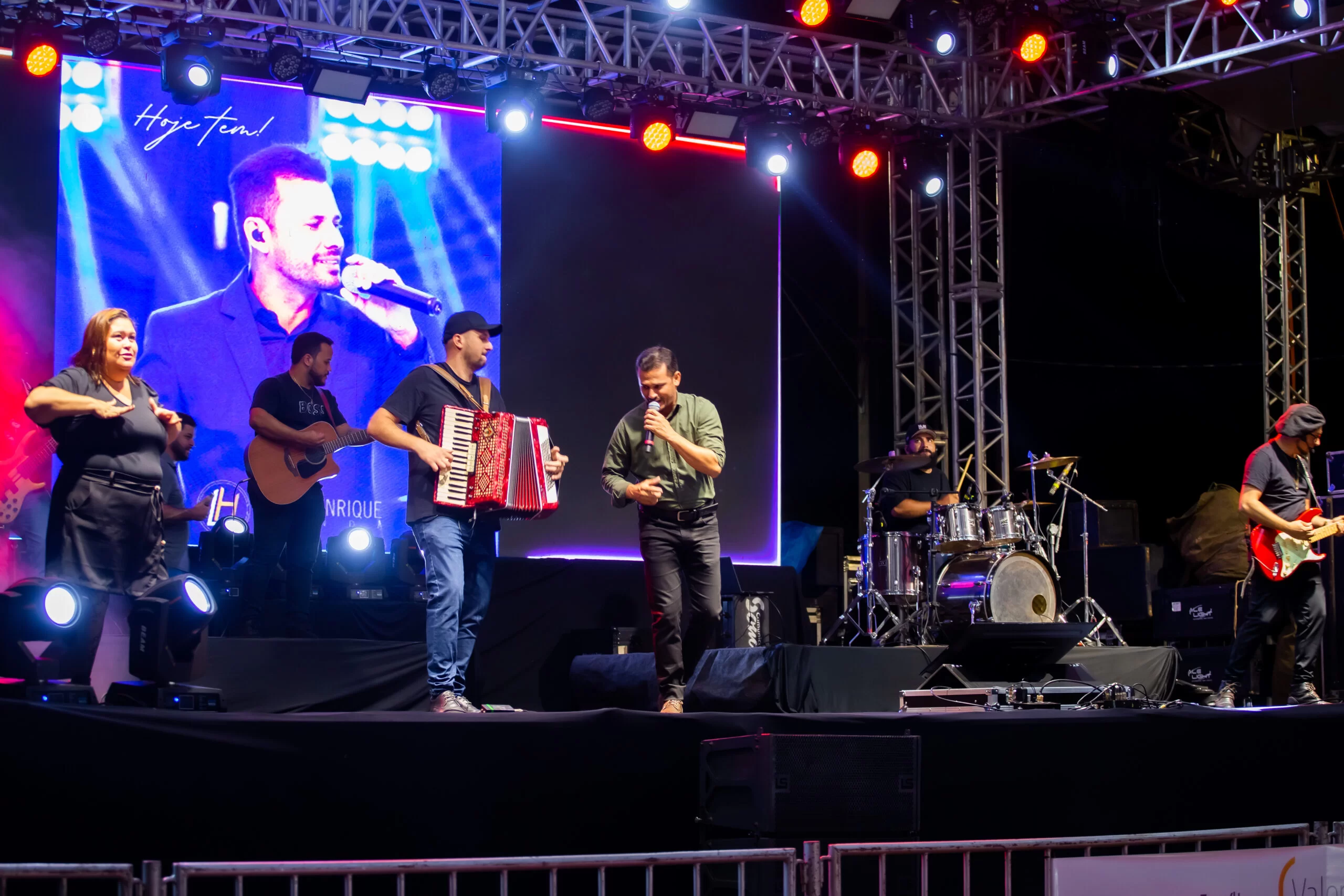 Com a escolha do melhor prato e show do padre Fábio de Melo, Festival Gastronômico e Cultural será encerado nesta terça-feira