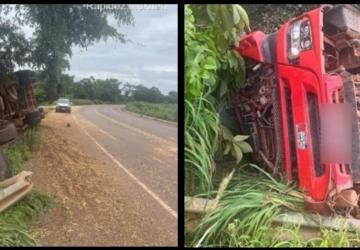 Adolescente de 15 anos morre após caminhão tombar na BR-158 em MT