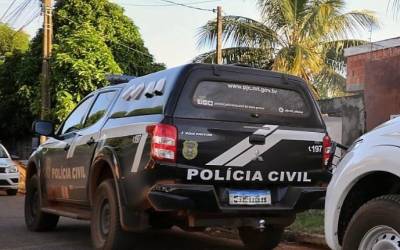 Homem é conduzido pela Polícia Civil após invadir residência onde estavam duas menores