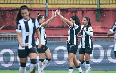 Paulistão Feminino: Corinthians vence Sao Paulo em 1º jogo da semi