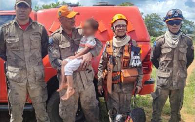 Corpo de Bombeiros localiza menino de 4 anos que estava perdido em mata