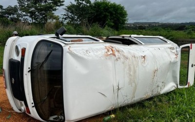 Mulher morre e 5 pessoas ficam feridas após acidente entre dois veículos em Campo Verde