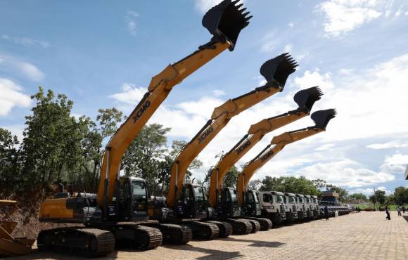 Pequenos produtores receberam 1.185 máquinas e caminhões do governo de MT como forma de apoio e fortalecimento