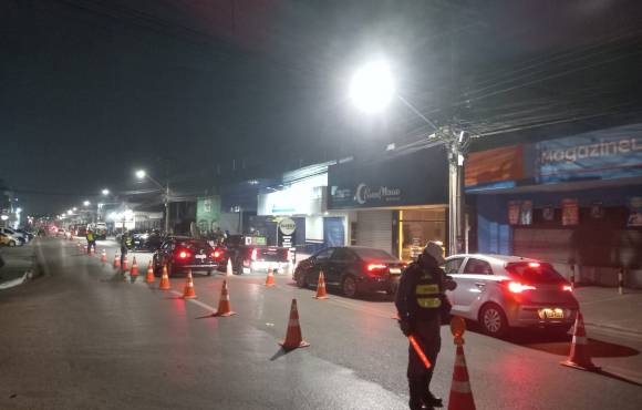 Duas operações Lei Seca terminam com 15 presos em avenidas de Cuiabá