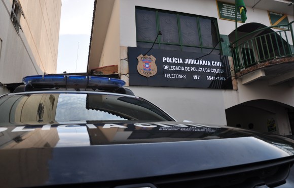 Policiais civis recuperam celular furtado e prendem suspeita em flagrante