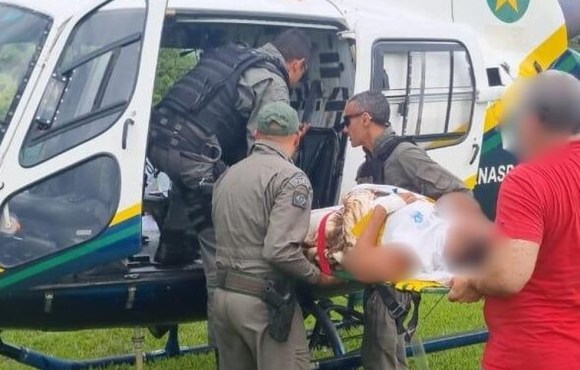 Paciente de município de MT inundado pela chuva é transferida para hospital em helicóptero