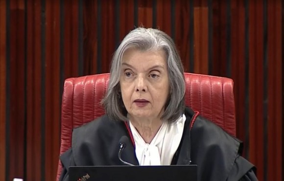 STF mantém suspensão de pagamento de R$ 10 mil de auxílio-alimentação para servidores do judiciário